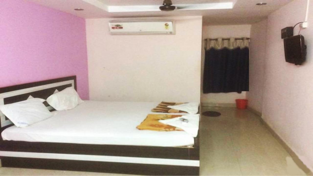 Hotel Upendra Residency Kadapa ภายนอก รูปภาพ