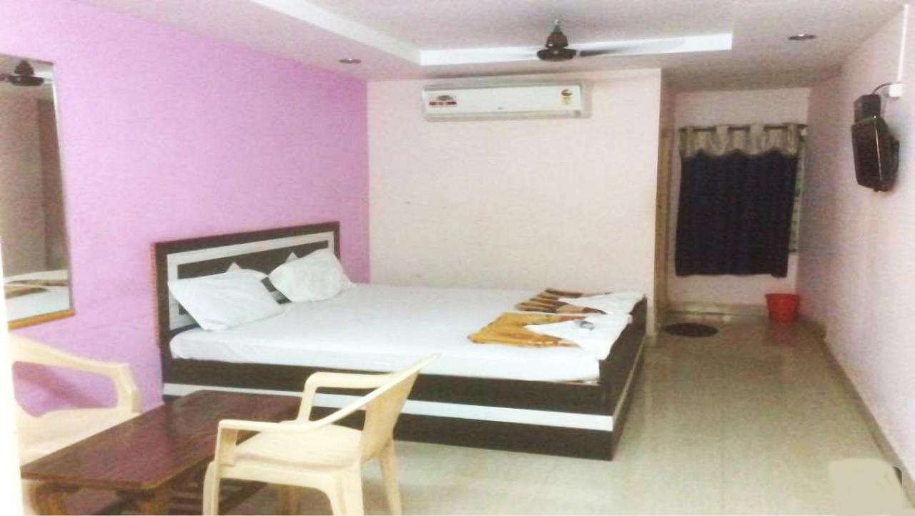 Hotel Upendra Residency Kadapa ภายนอก รูปภาพ